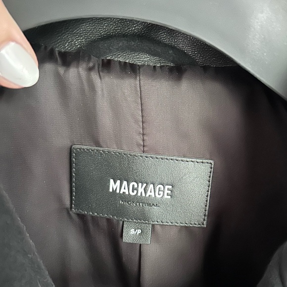 Mackage - 2-in-1 Double-Face Wool and Lamb Leather Coat with Detachable Skirt. - Picture 7 of 8